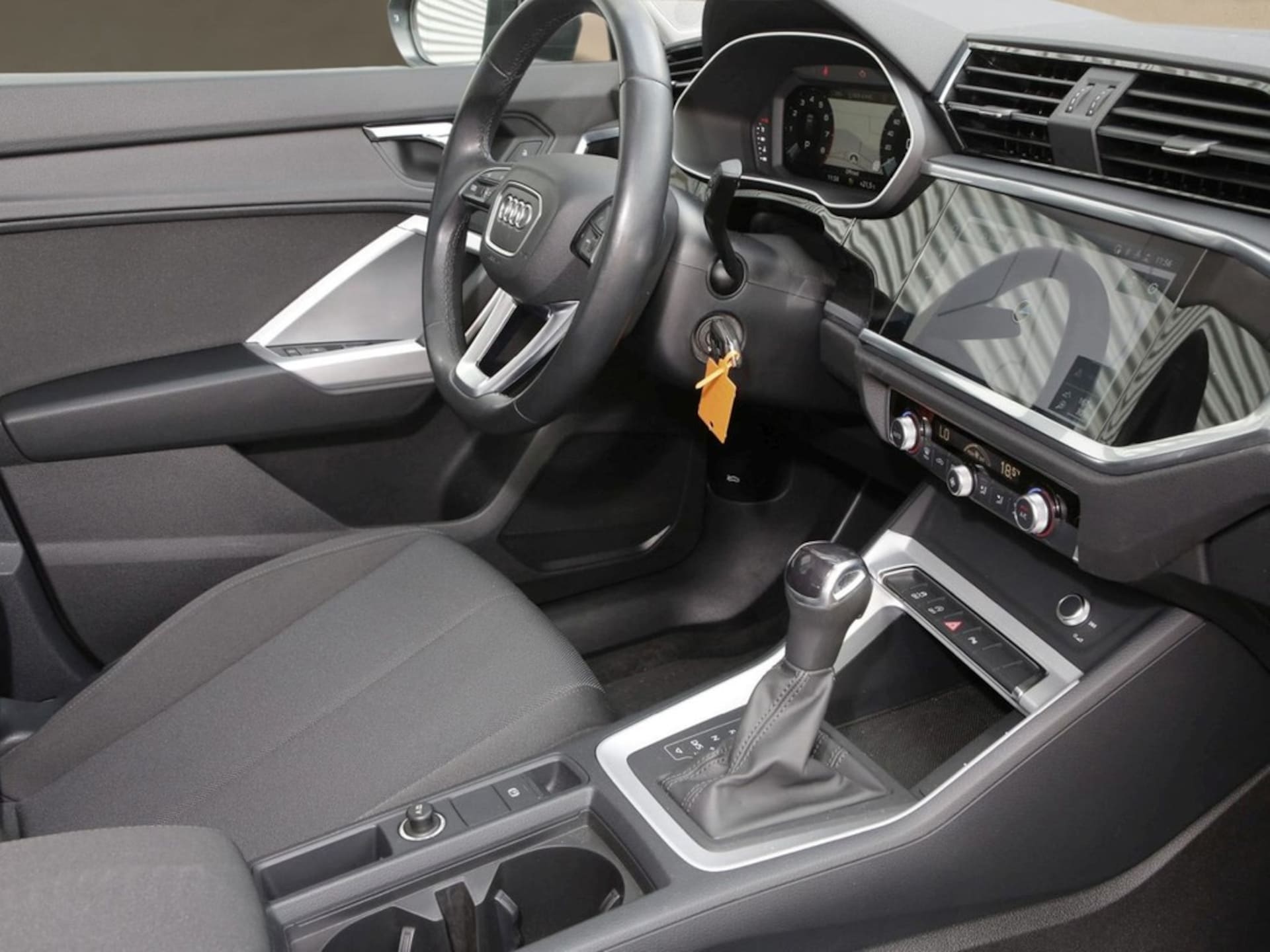 Audi Q3 SUV S line