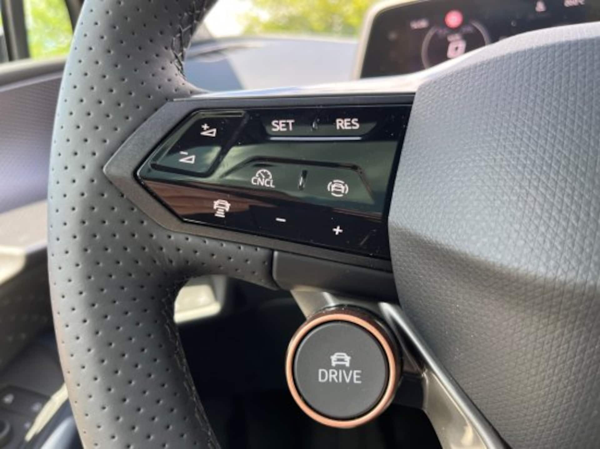 CUPRA Tavascan VZ