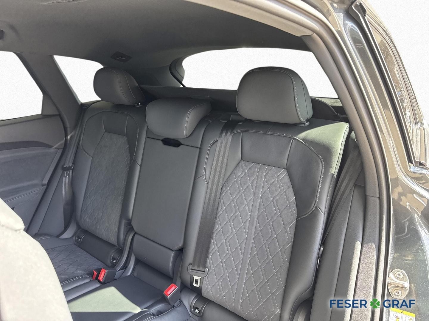 Bild über Audi Q5 SUV TDI quattro 150 kW S tronic - für weitere Informationen kontaktieren Sie den Audi Partner