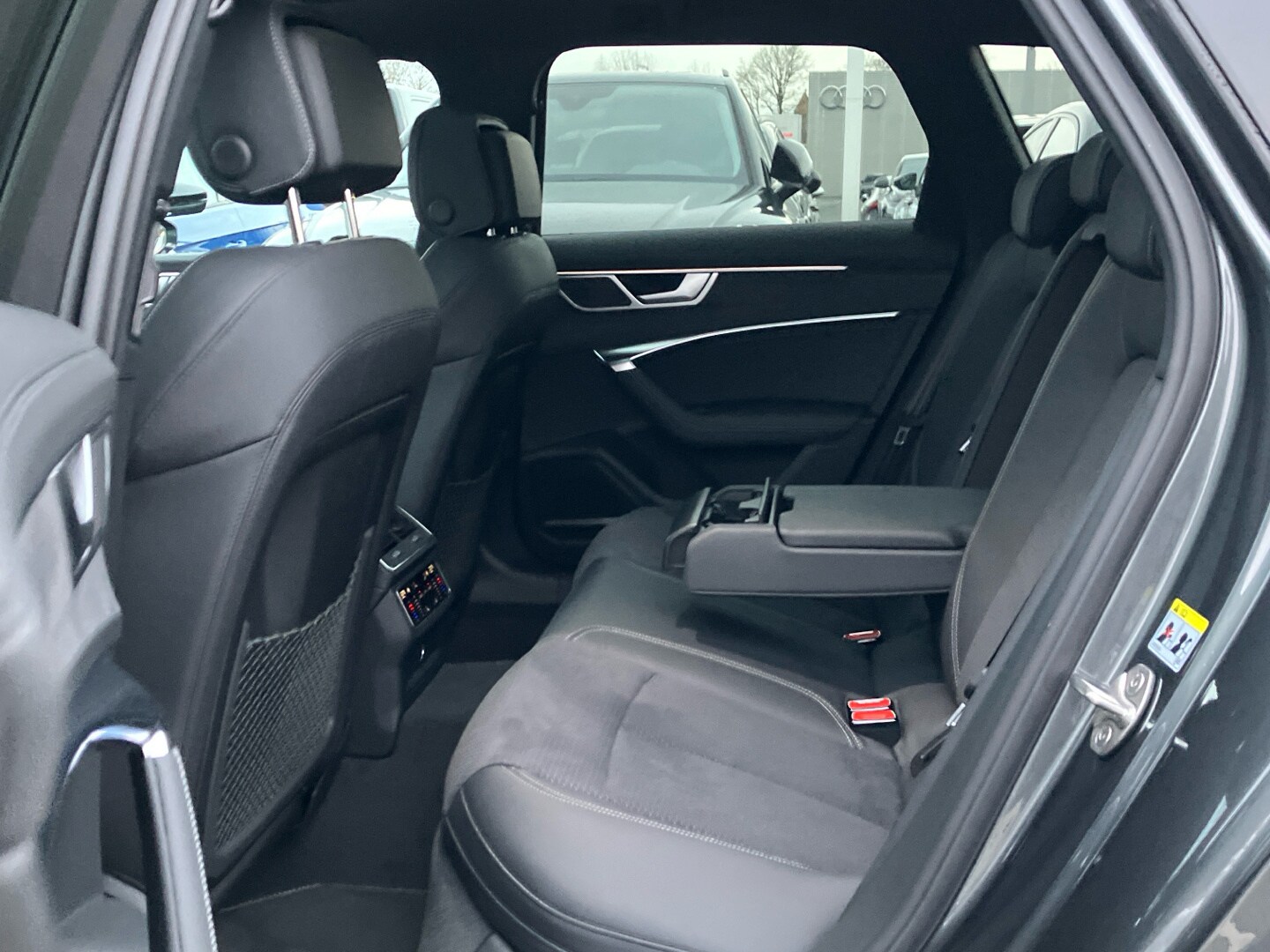 Image about Audi A6 Avant S line 40 TDI quattro S tronic