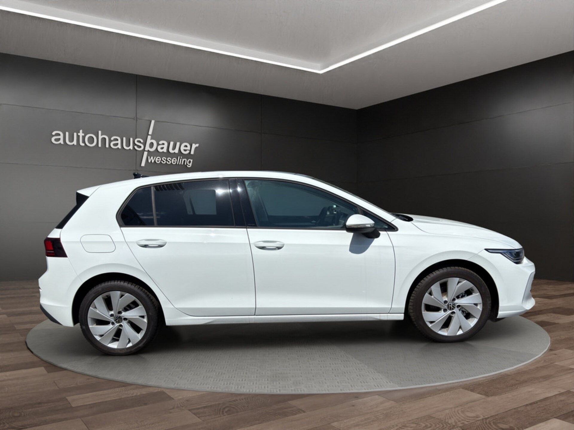 Volkswagen Golf Life