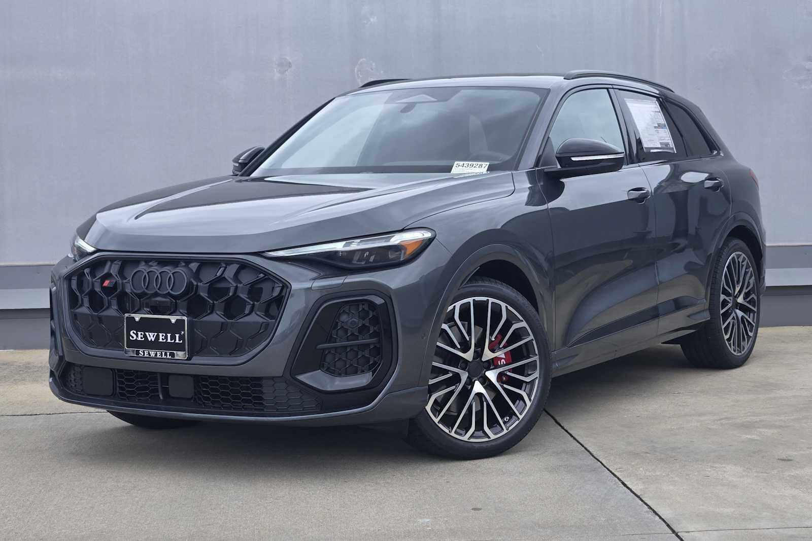 2026 Audi SQ5 Premium Plus quattro's photo