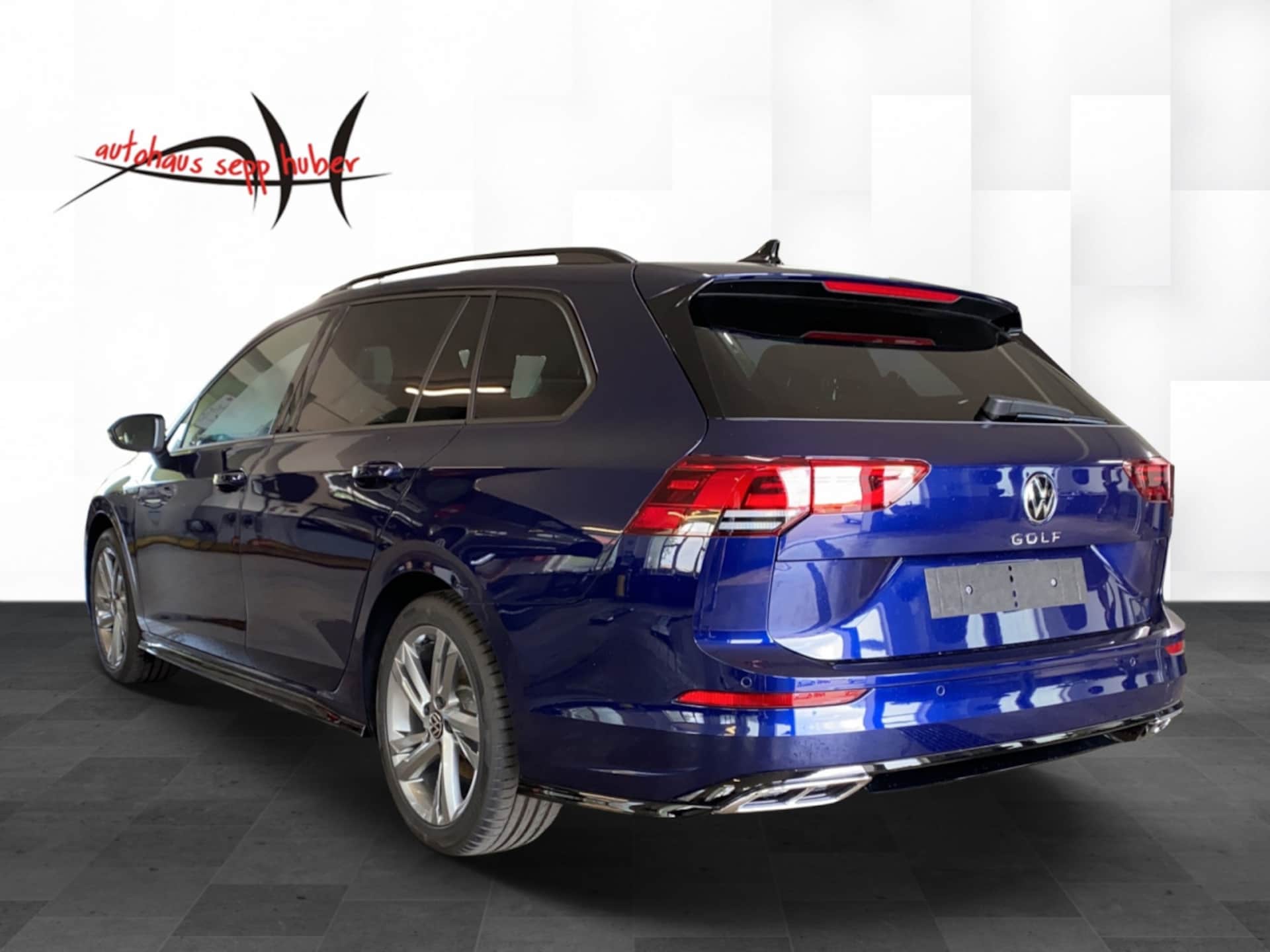 Volkswagen Golf Variant R-Line