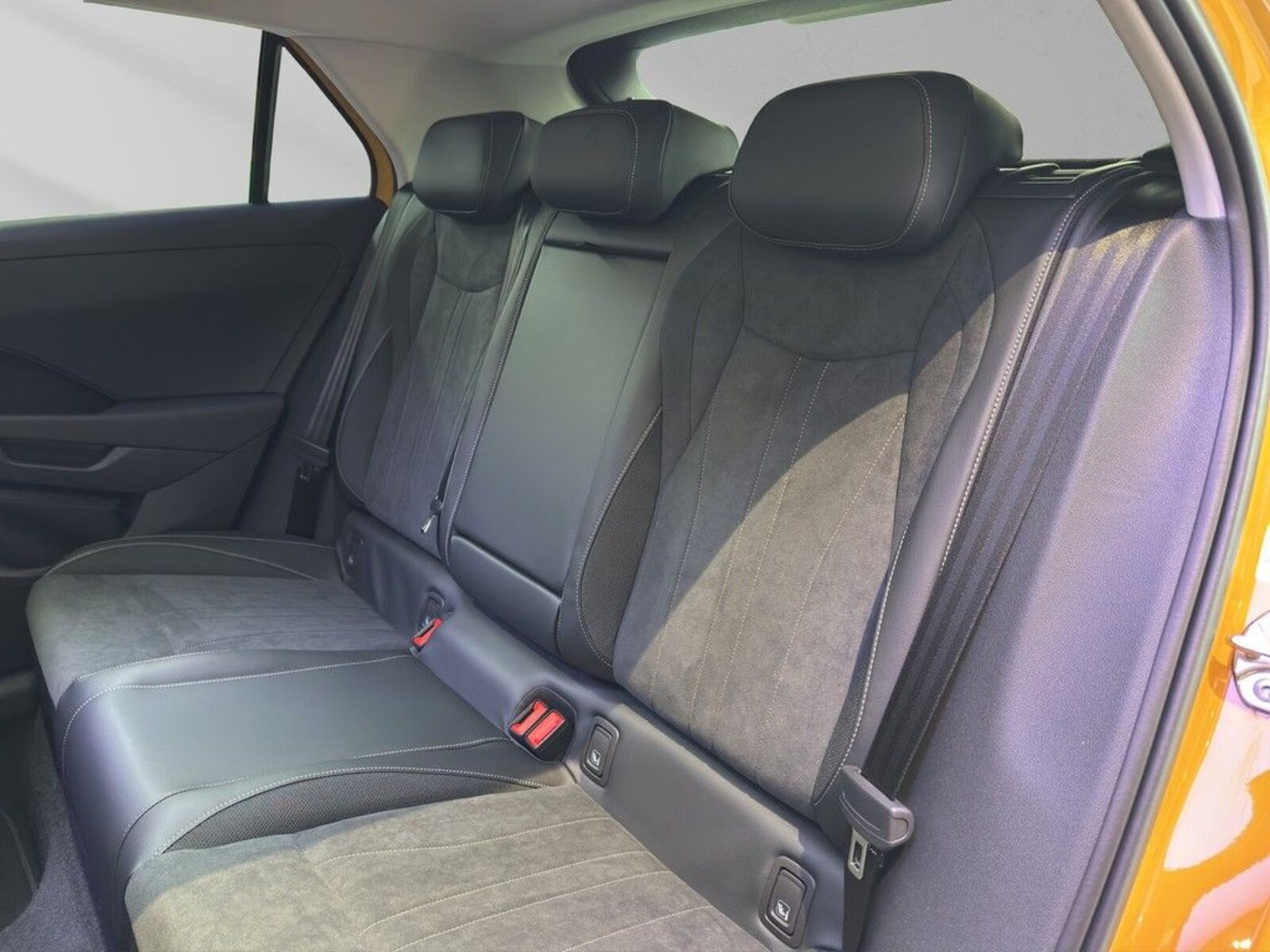 Volkswagen T-Roc – Bild 13