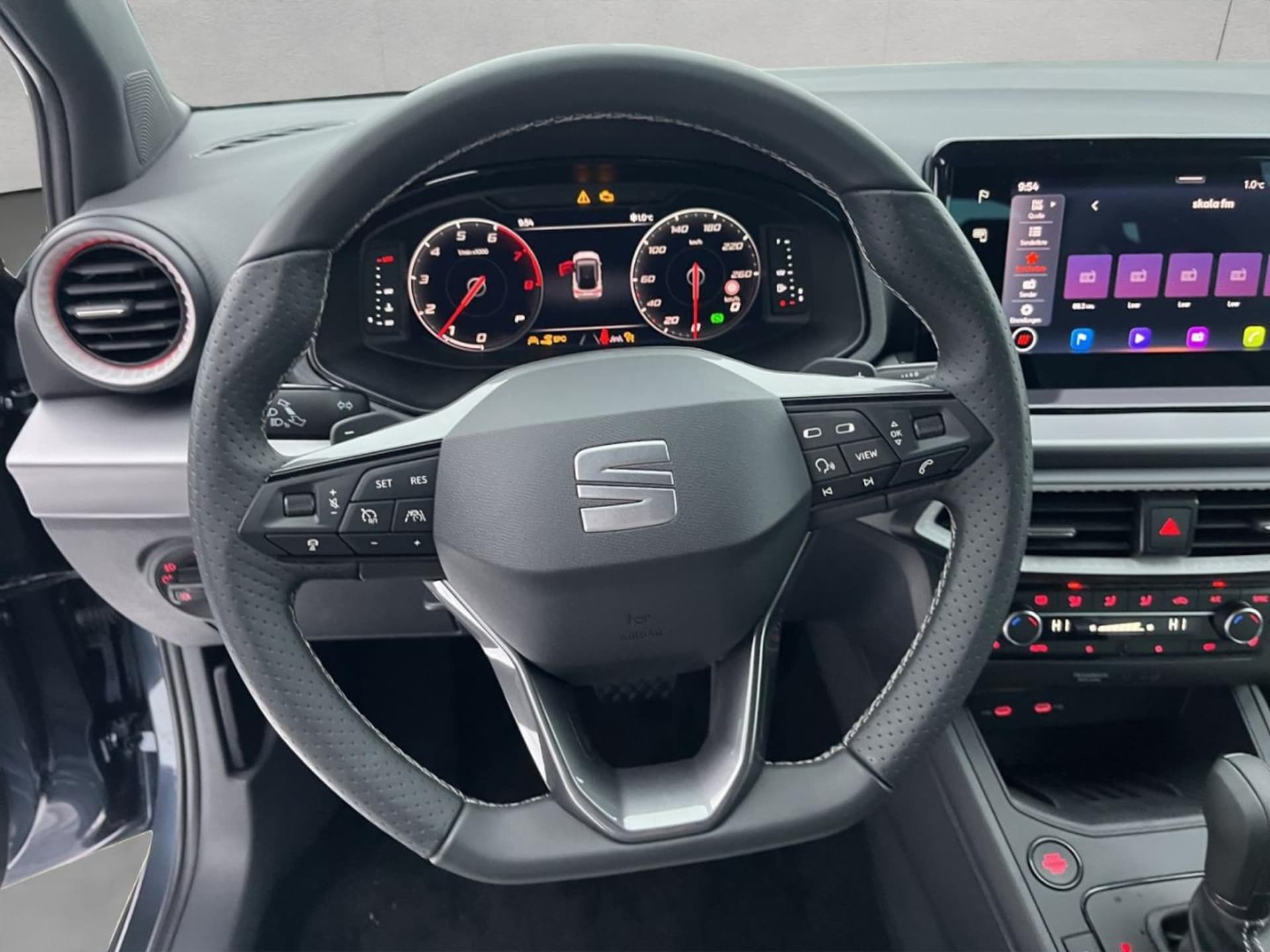 SEAT Arona FR