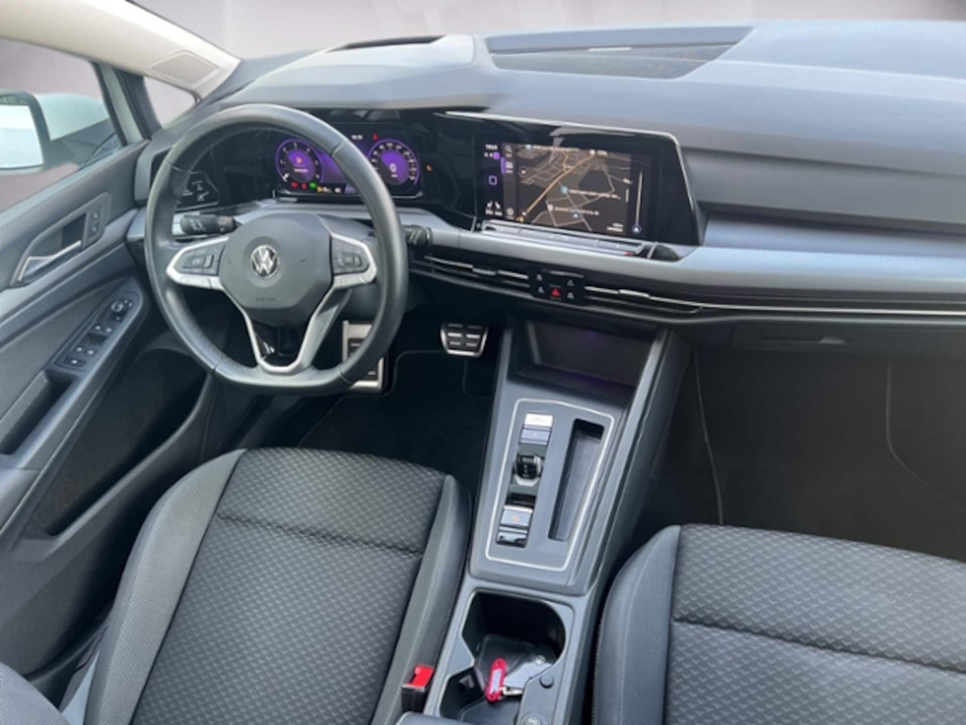 Volkswagen Golf Active