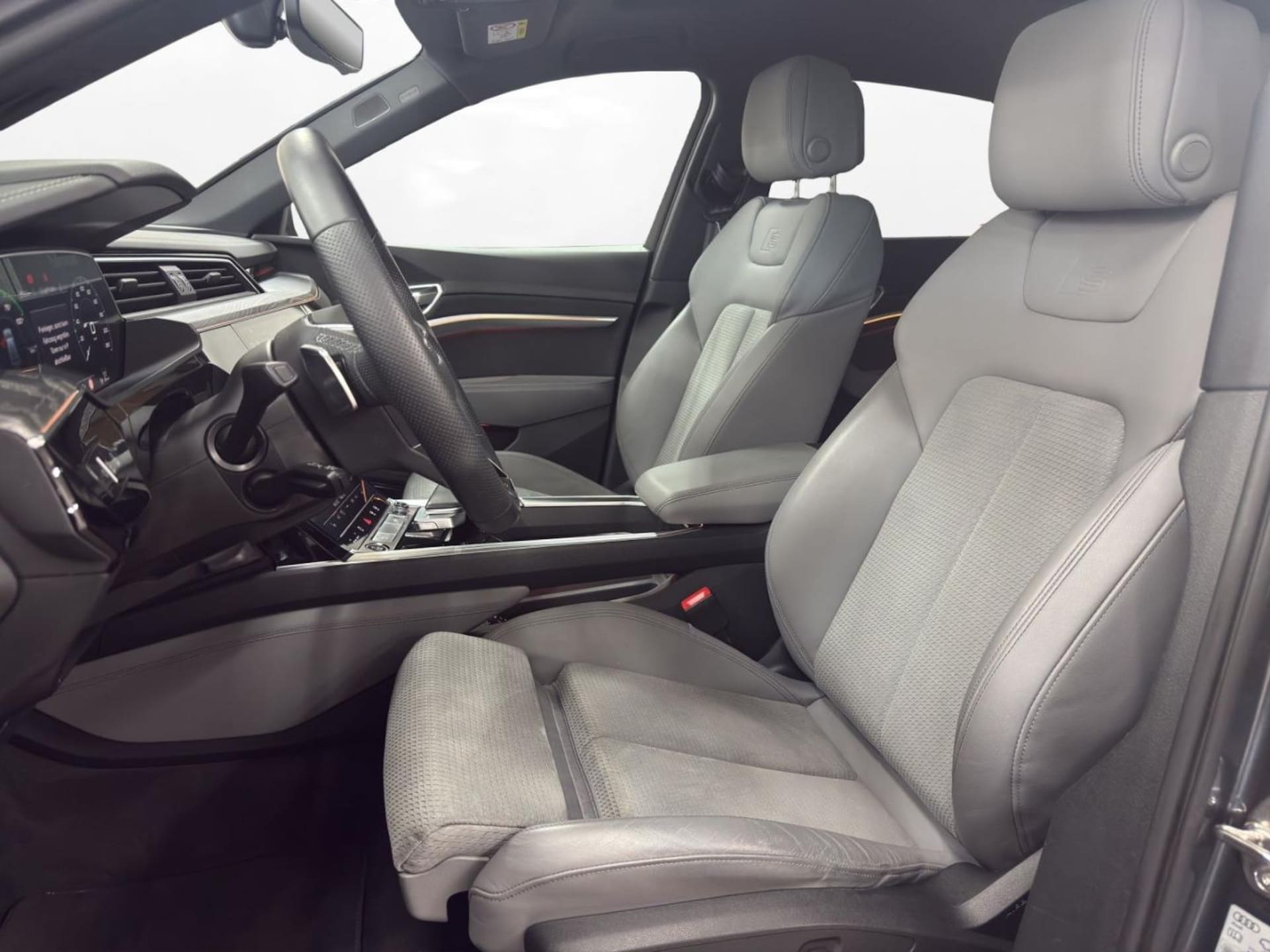 Audi e-tron Sportback S line