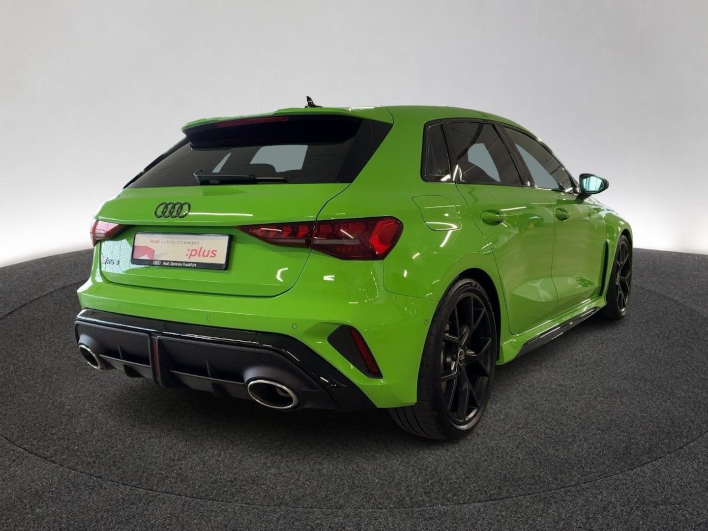Bild über Audi RS 3 Sportback TFSI quattro S tronic - für weitere Informationen kontaktieren Sie den Audi Partner