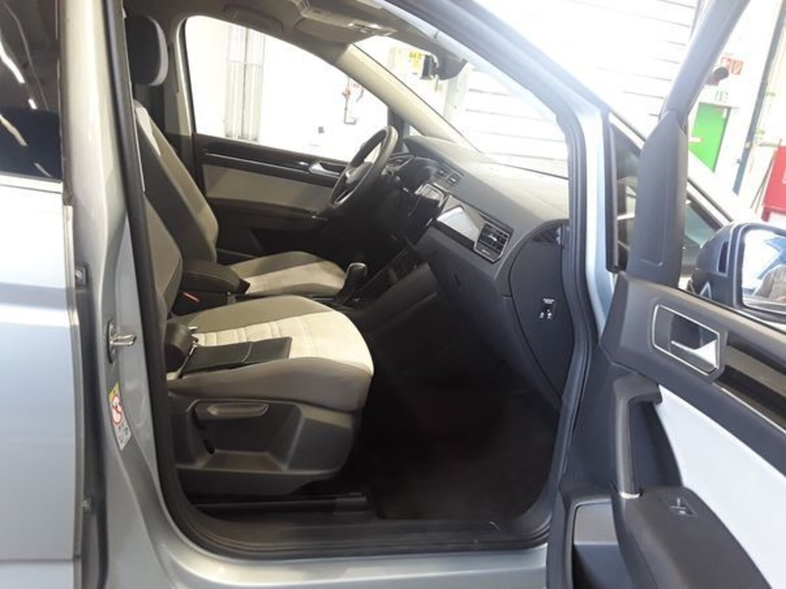 Volkswagen Touran – Bild 8