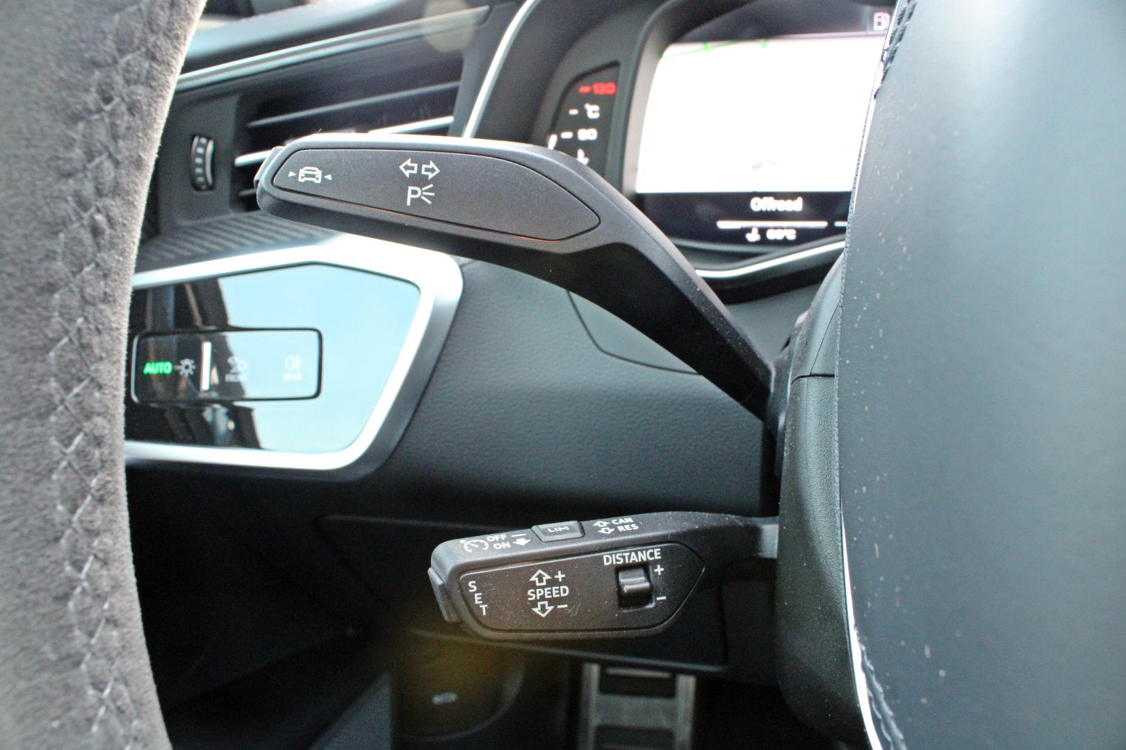 Image about Audi RS 6 Avant performance RS 6 Avant 441(600) kW(PS) tiptronic