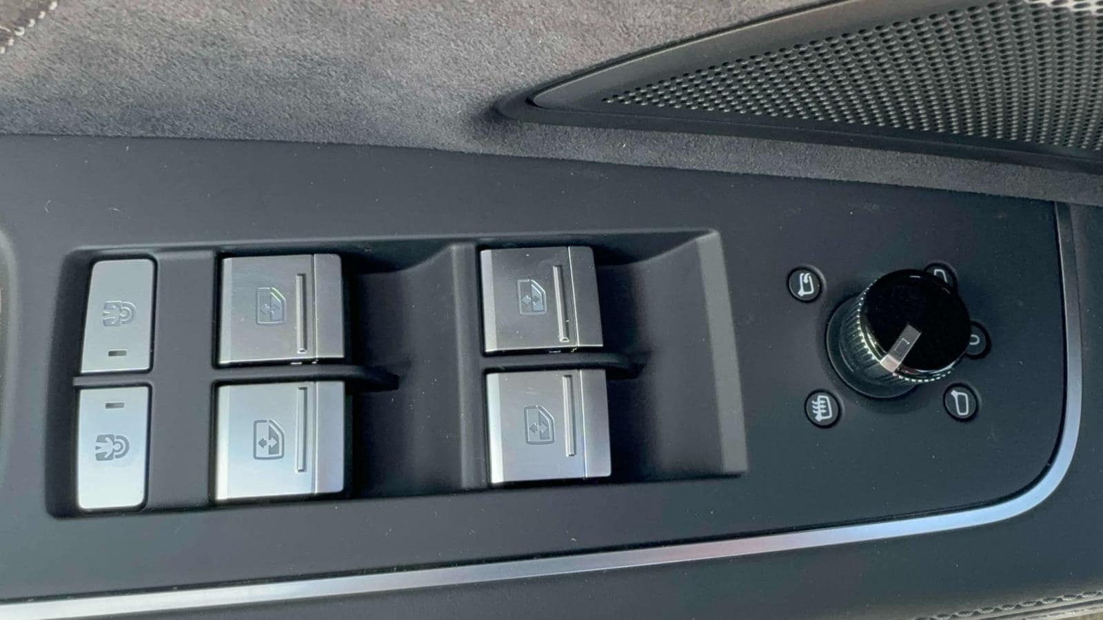 2024 Audi S8 Base - Photo 10