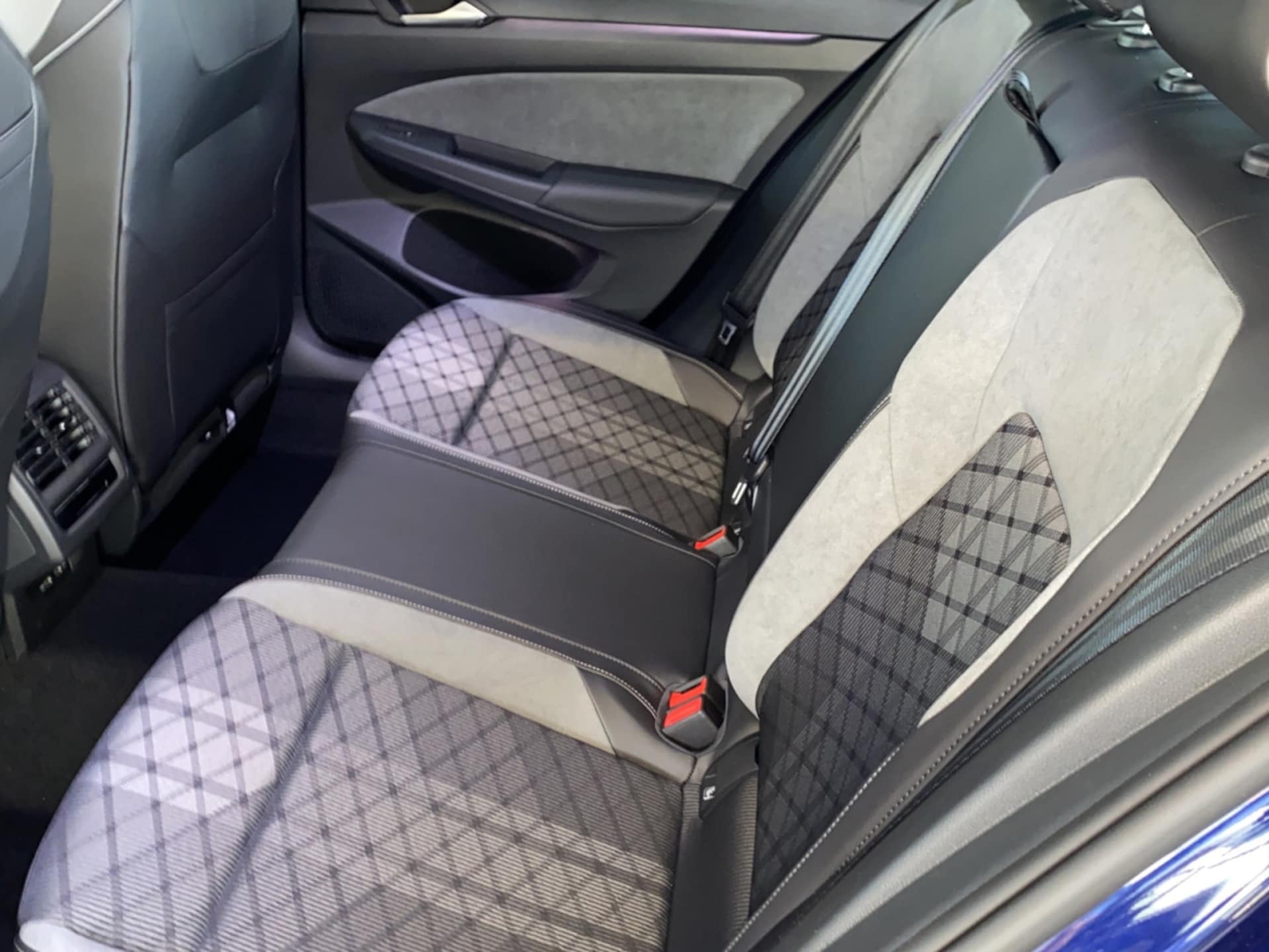 Volkswagen Golf Variant R-Line