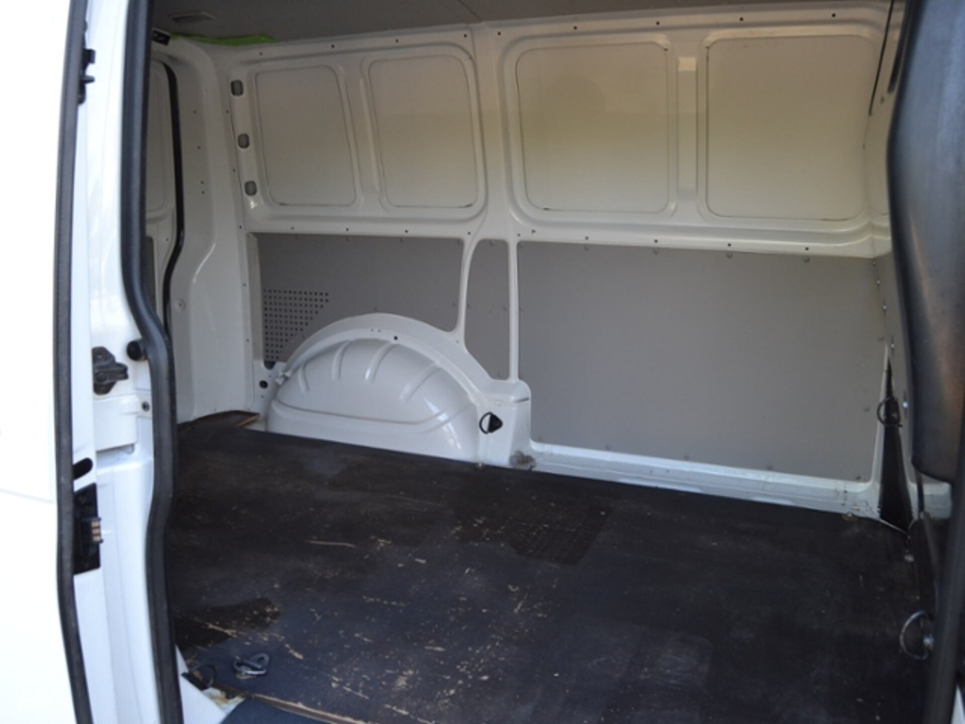 Volkswagen T6 Transporter Kasten kurzer Radstand