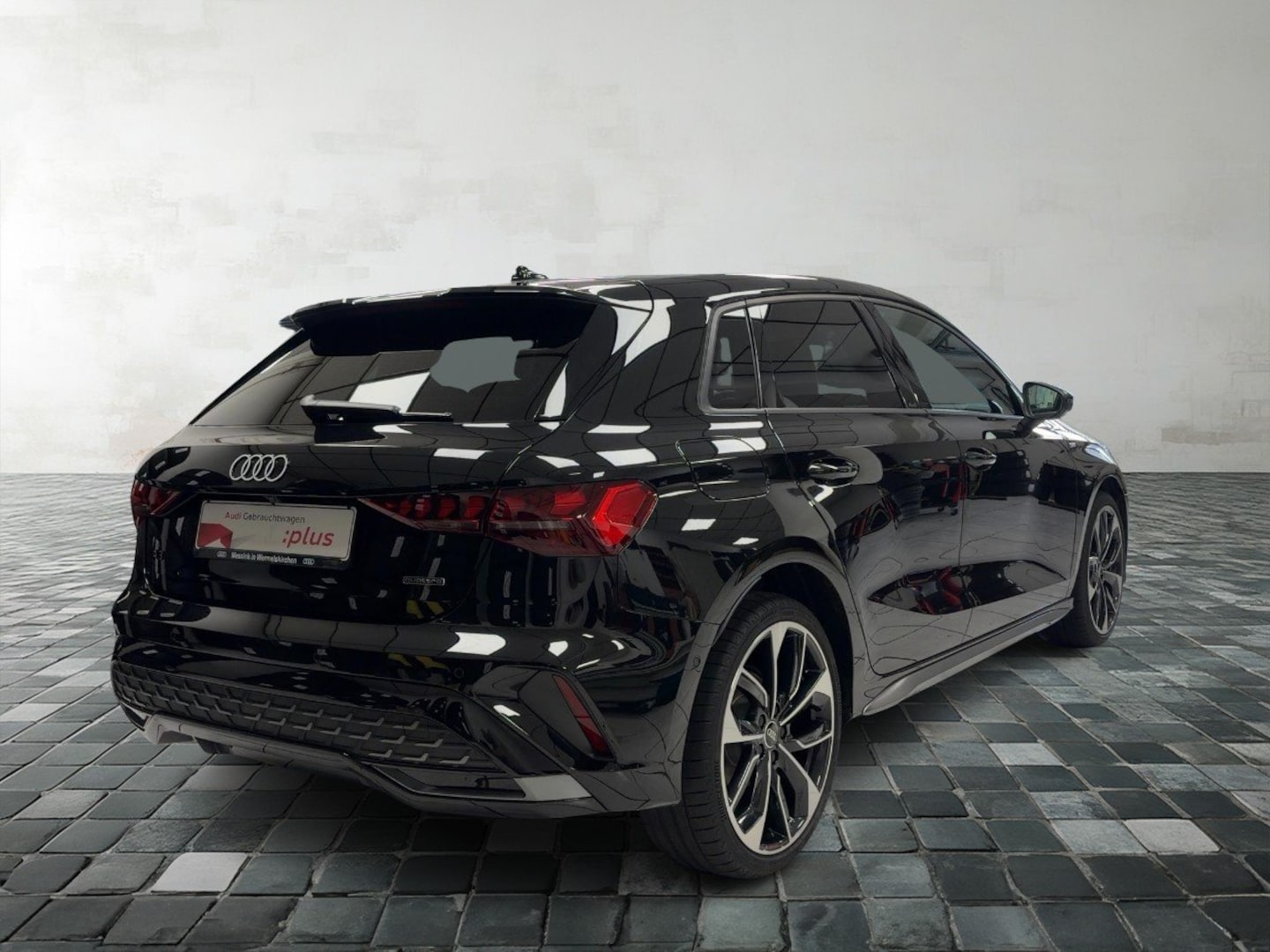 Bild über Audi A3 Sportback S line 40 TFSI quattro S tronic - für weitere Informationen kontaktieren Sie den Audi Partner