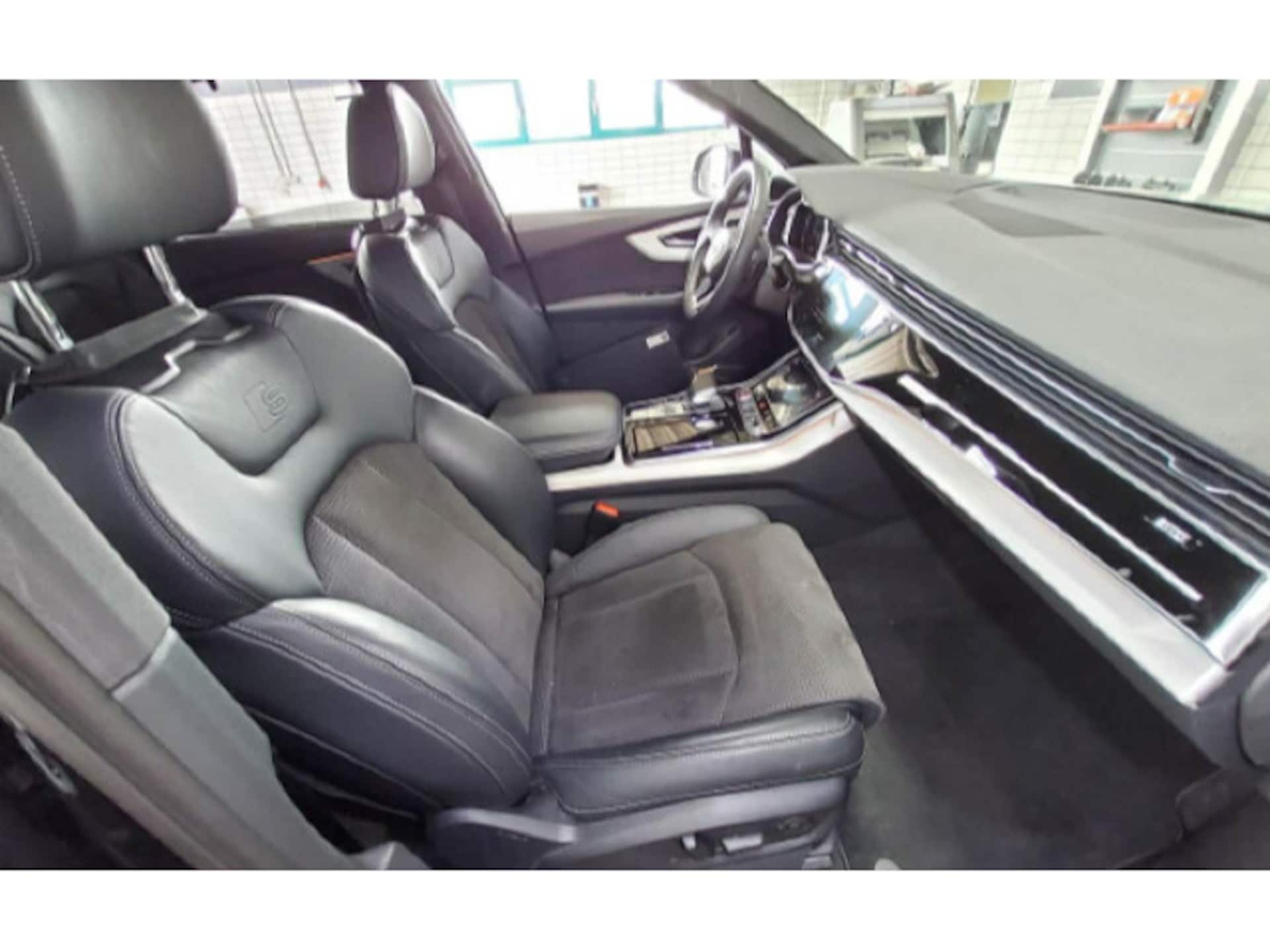 Audi SQ7 SUV