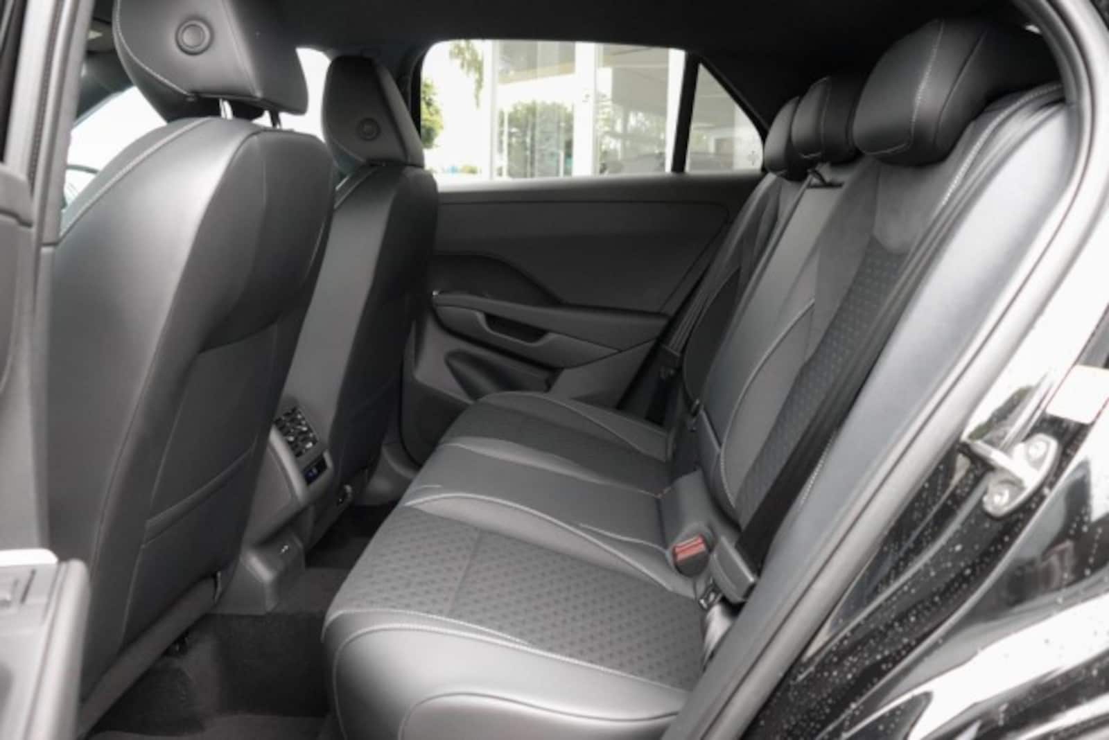 Volkswagen T-Roc – Bild 10
