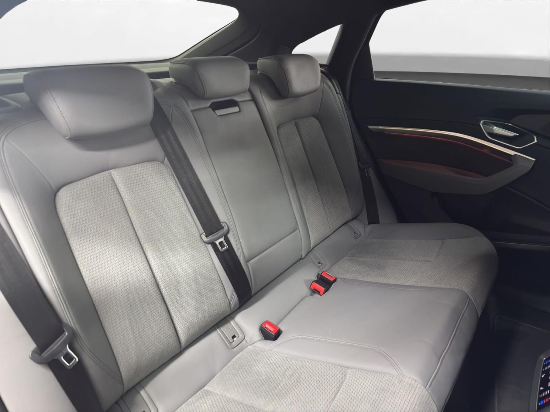 Audi e-tron Sportback S line