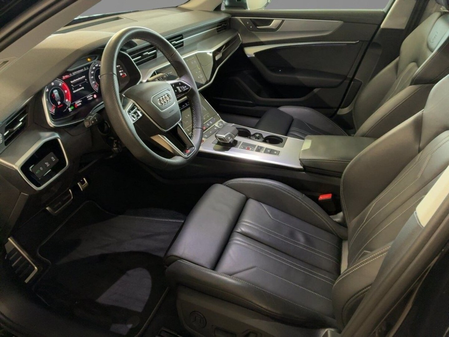 Bild über Audi S6 Avant TDI quattro tiptronic - für weitere Informationen kontaktieren Sie den Audi Partner
