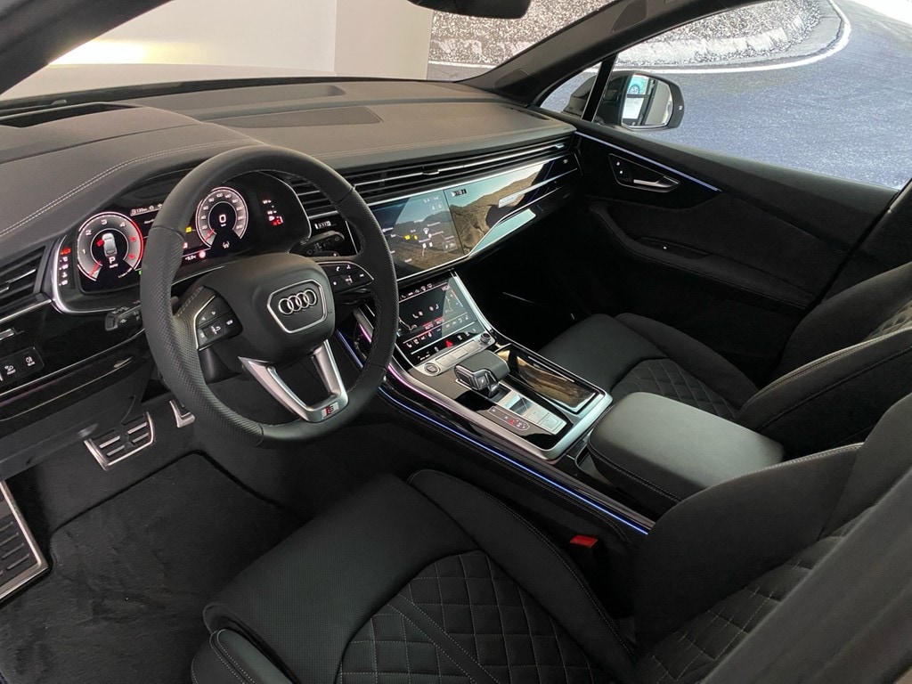 Image about Audi Q7 SUV S line 50 TDI quattro tiptronic