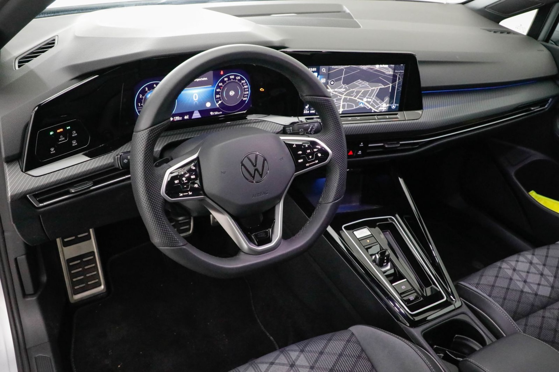 Volkswagen Golf R-Line
