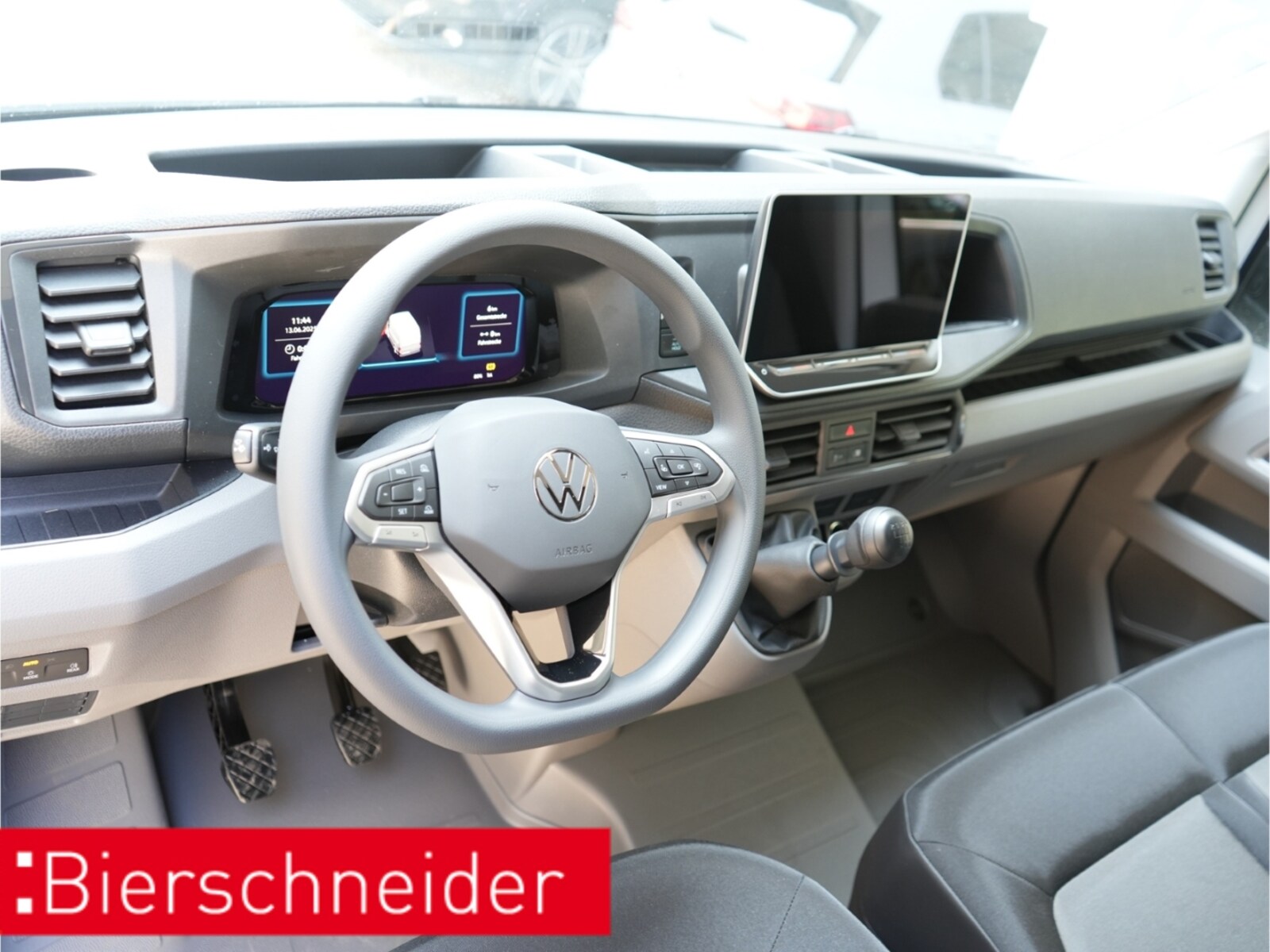 Volkswagen Crafter Kasten mittlerer Radstand – Bild 10