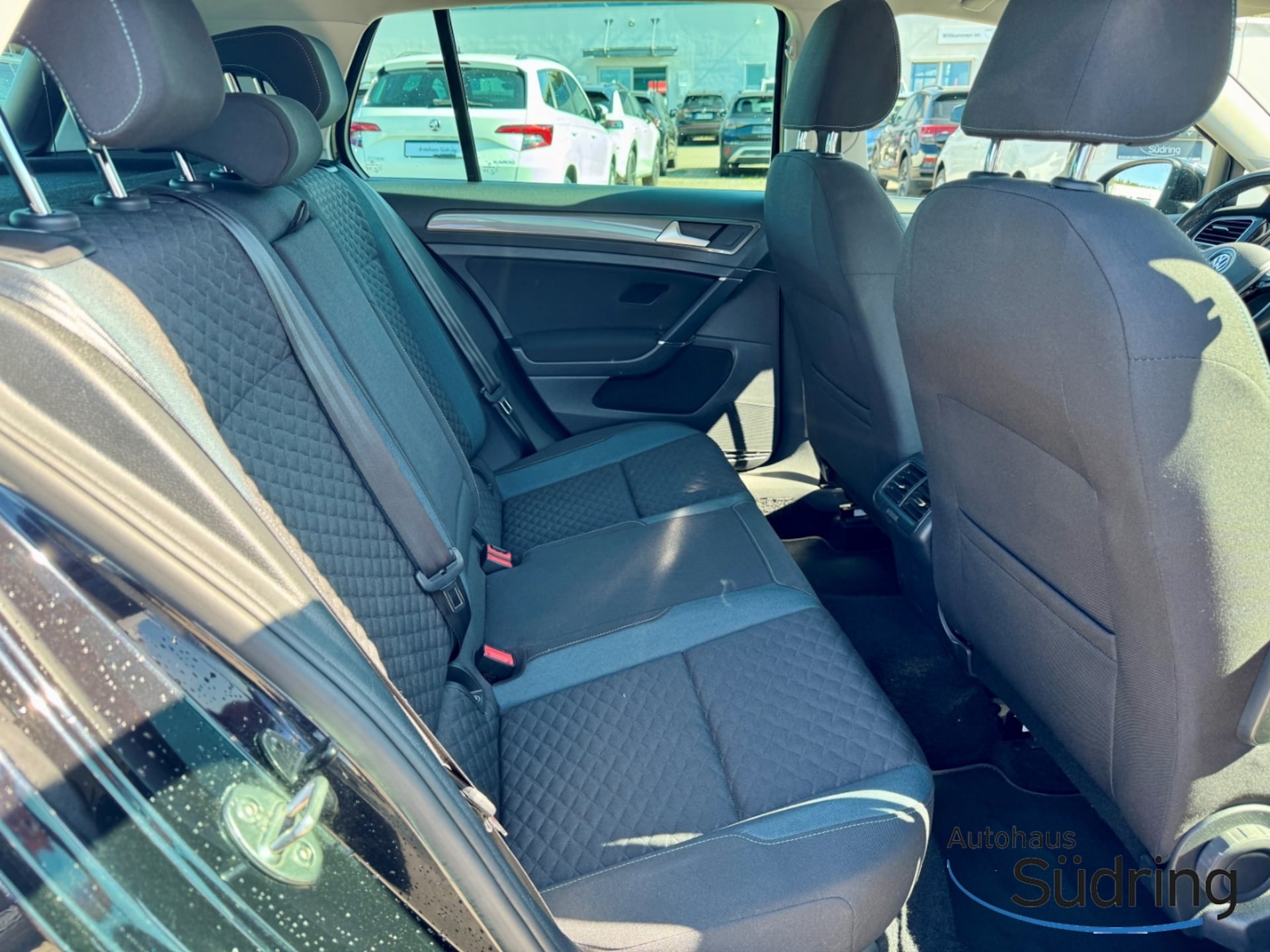 Volkswagen Golf IQ.DRIVE