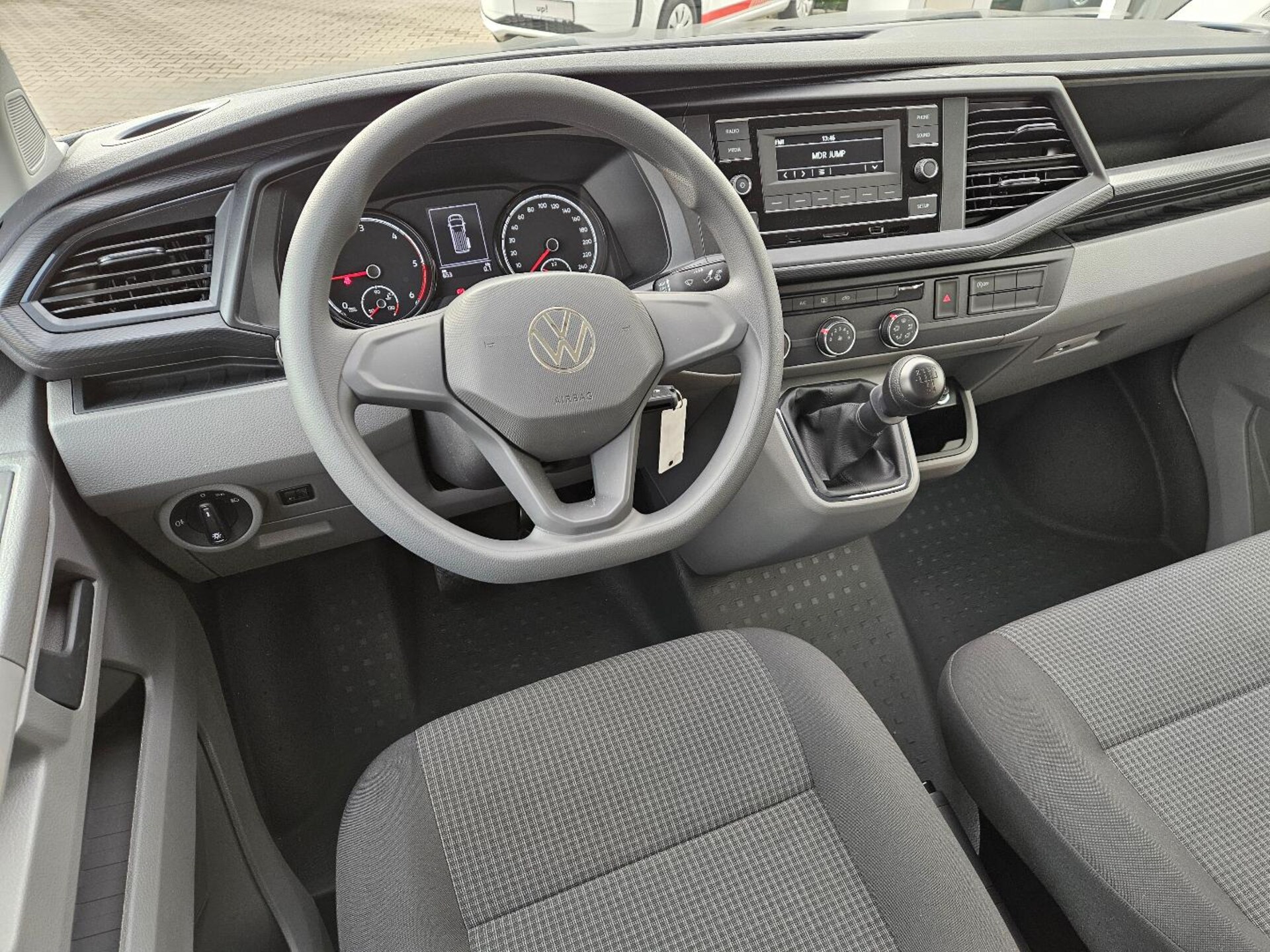 Volkswagen T6.1 Transporter Kombi kurzer Radstand