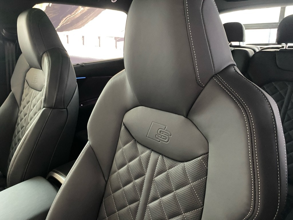 Image about Audi Q7 SUV S line 50 TDI quattro tiptronic