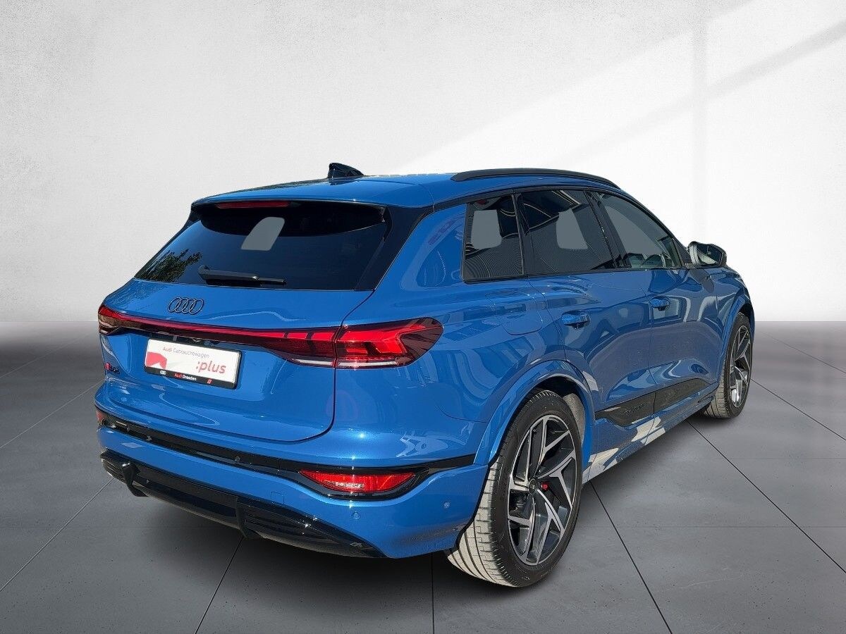 Image about Audi Q6 SUV e-tron e-tron quattro