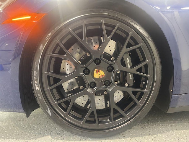 2024 Porsche 911 GTS - Photo 11