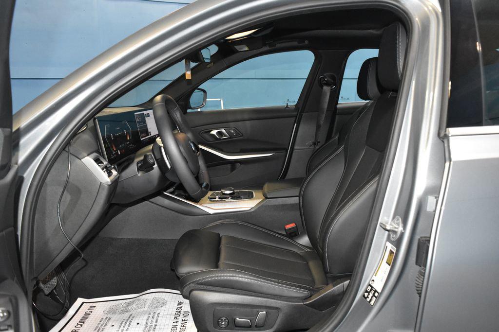 2025 BMW 3 Series 330i - Photo 8