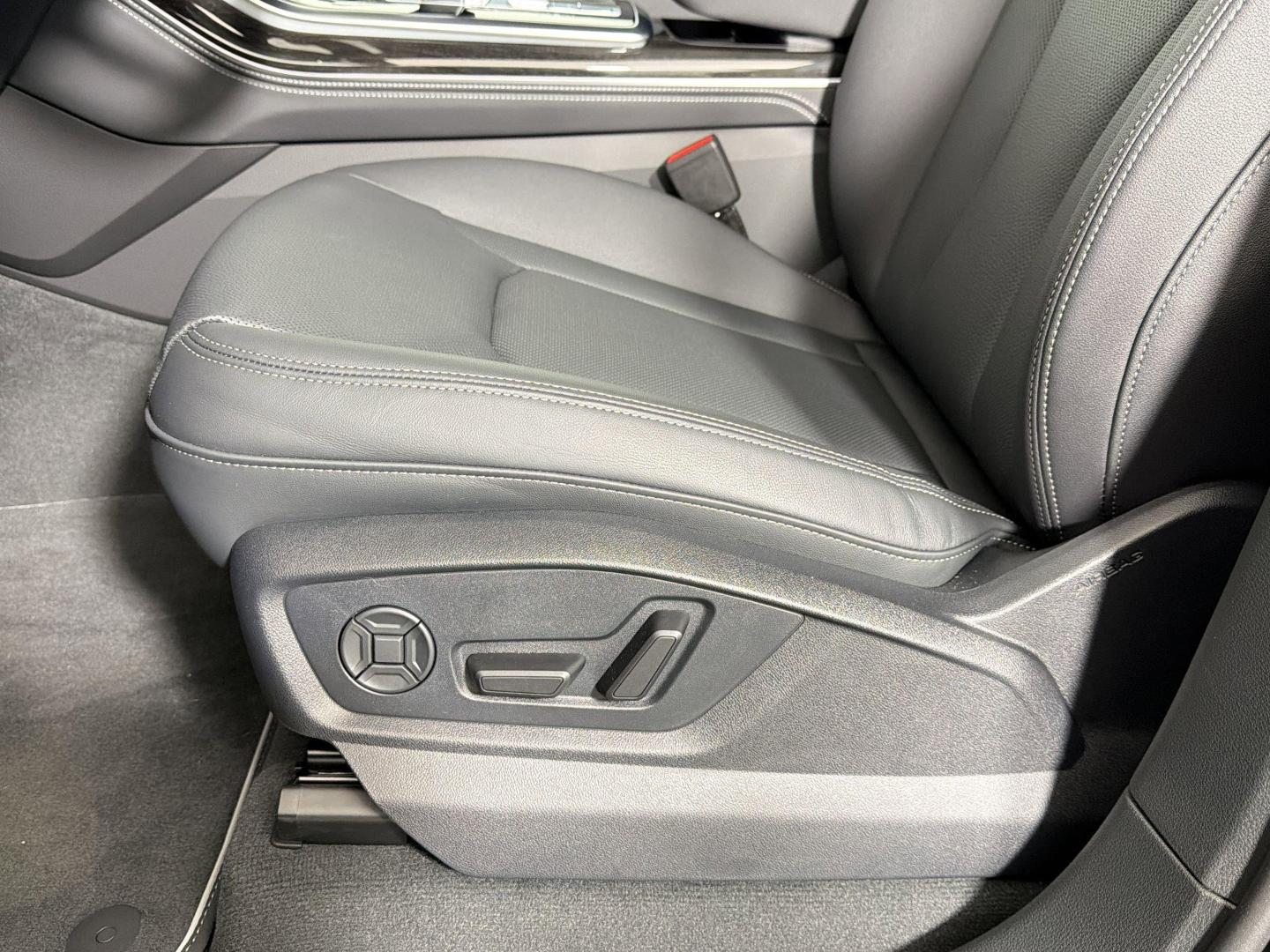 2026 Audi Q7 Premium Plus - Photo 11