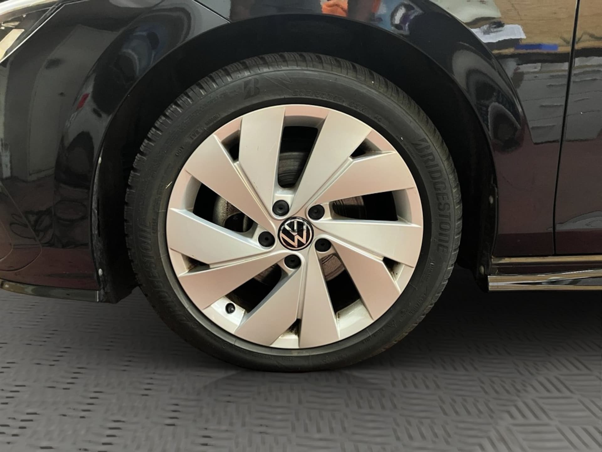 Volkswagen Golf R-Line