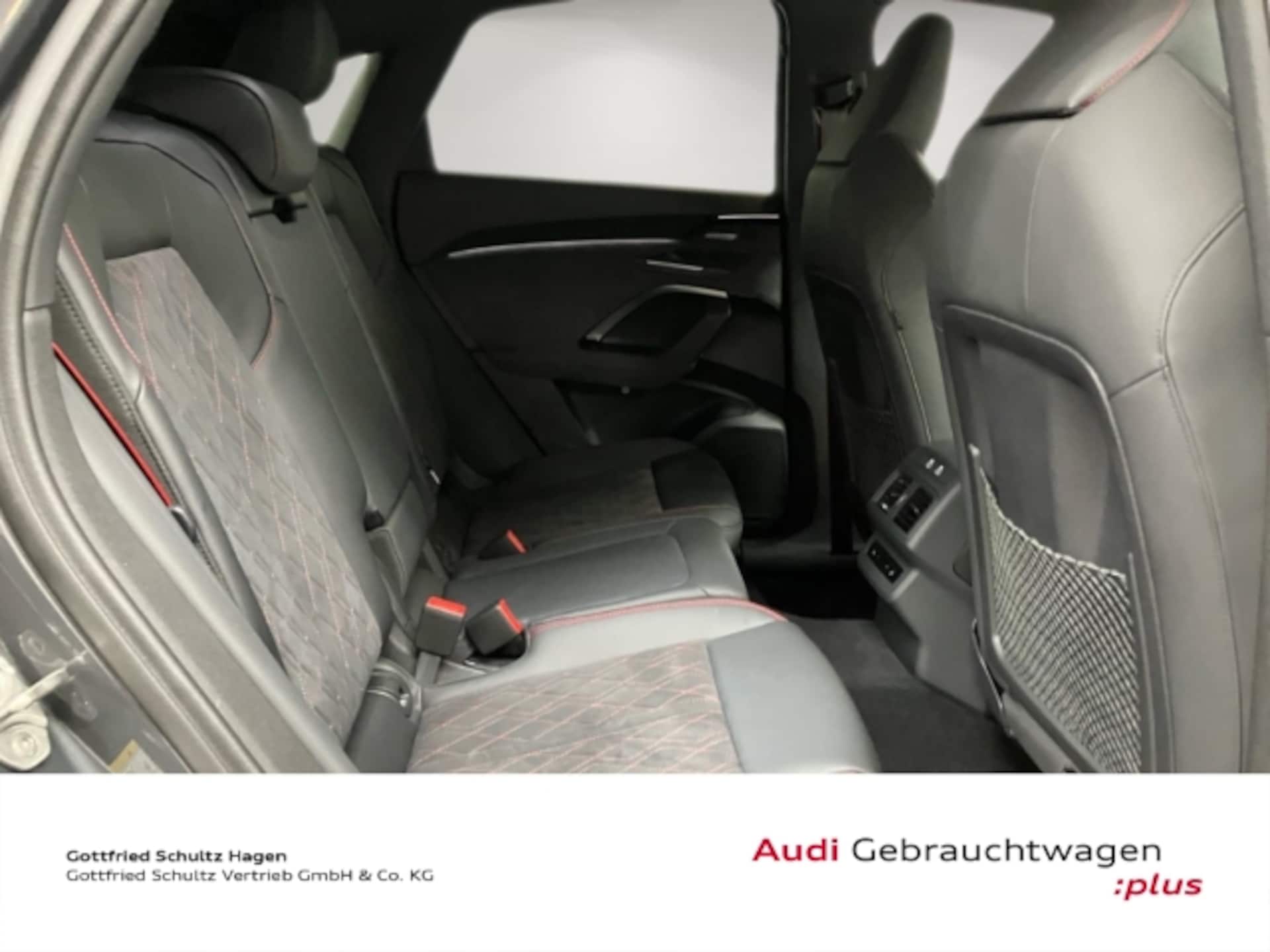 Audi SQ5 Sportback edition one