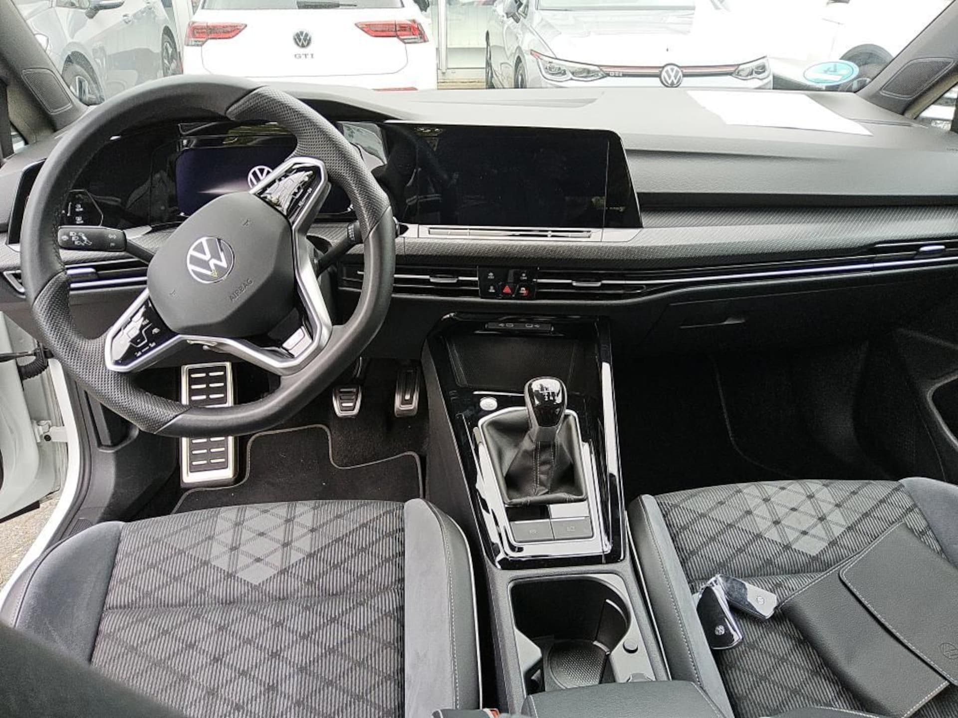 Volkswagen Golf R-Line
