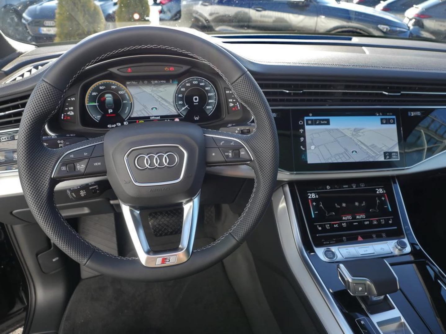 Bild über Audi Q7 SUV TFSI e S line business TFSI e quattro 360 kW tiptronic - für weitere Informationen kontaktieren Sie den Audi Partner