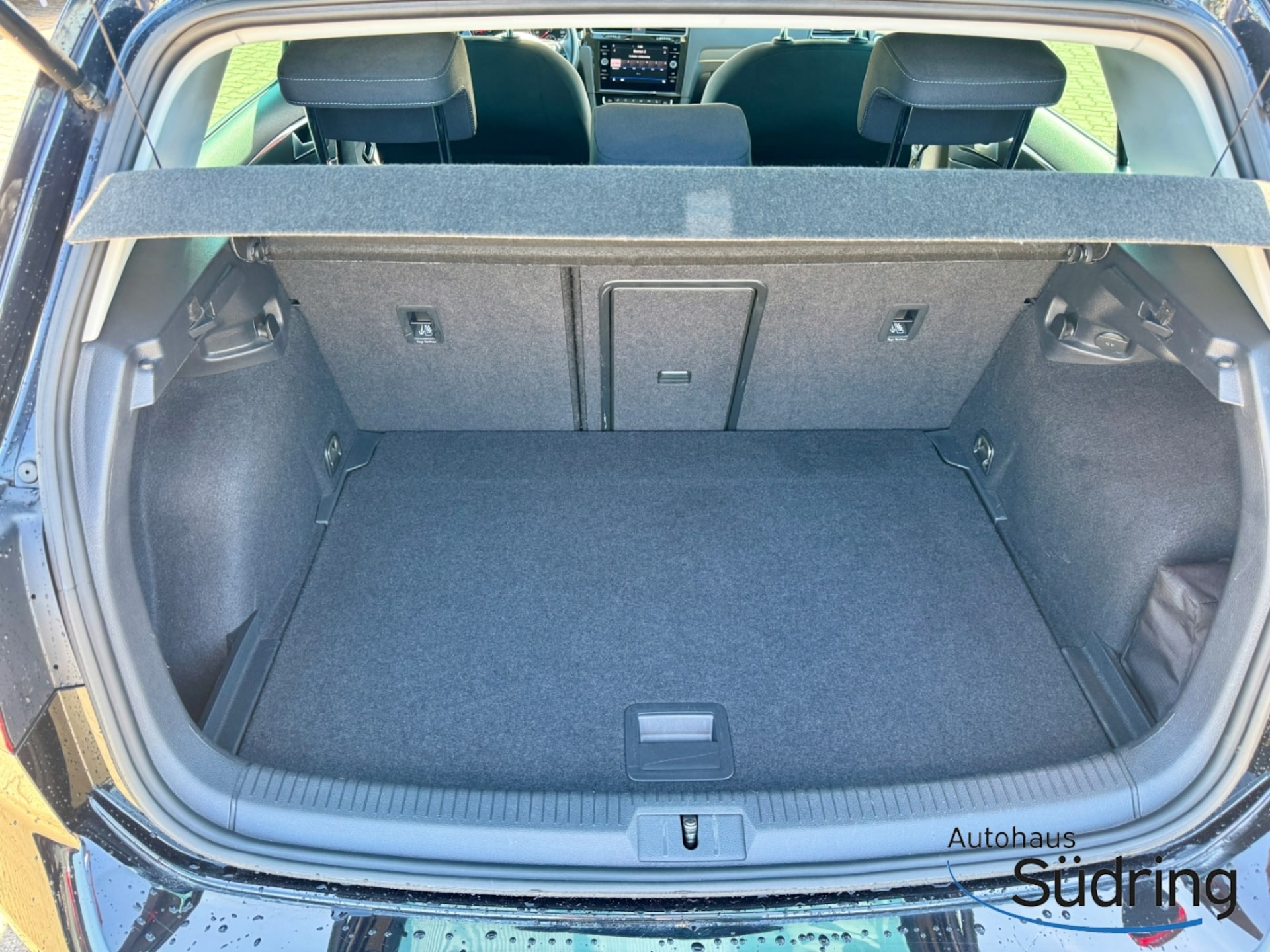 Volkswagen Golf IQ.DRIVE