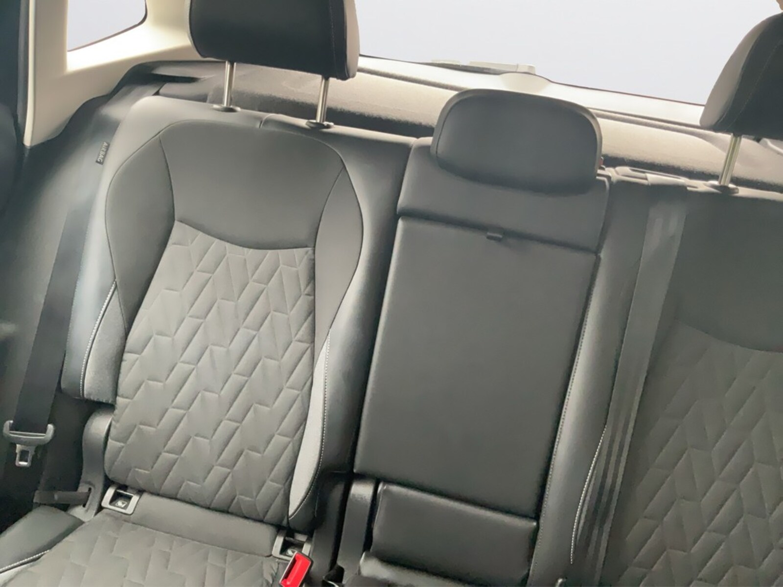 Volkswagen Tiguan – Bild 12