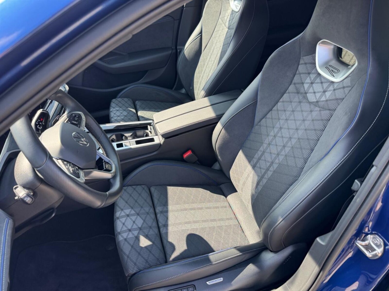 Volkswagen Passat – Bild 17