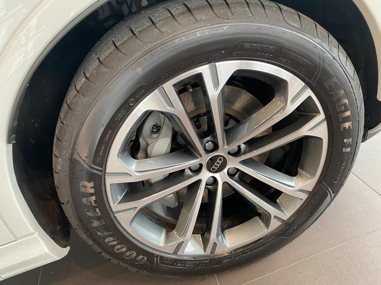 Image about Audi Q7 45 TDI quattro tiptronic