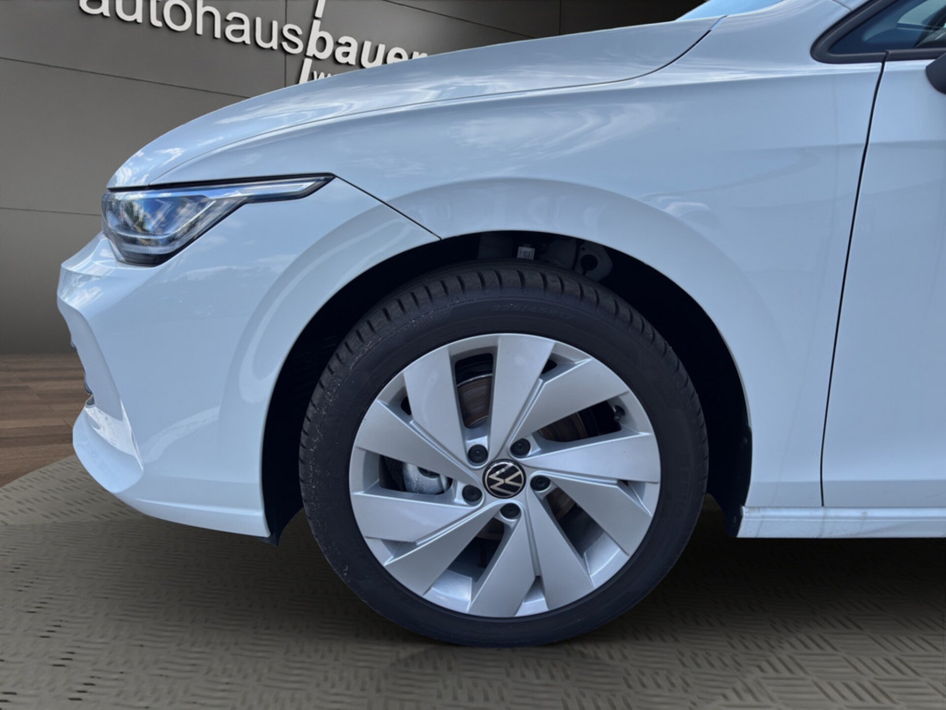 Volkswagen Golf Life