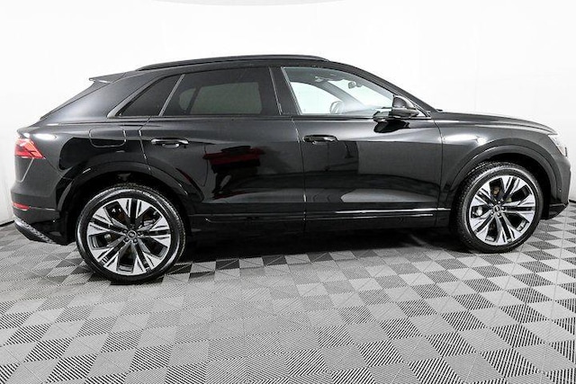 2025 Audi Q8