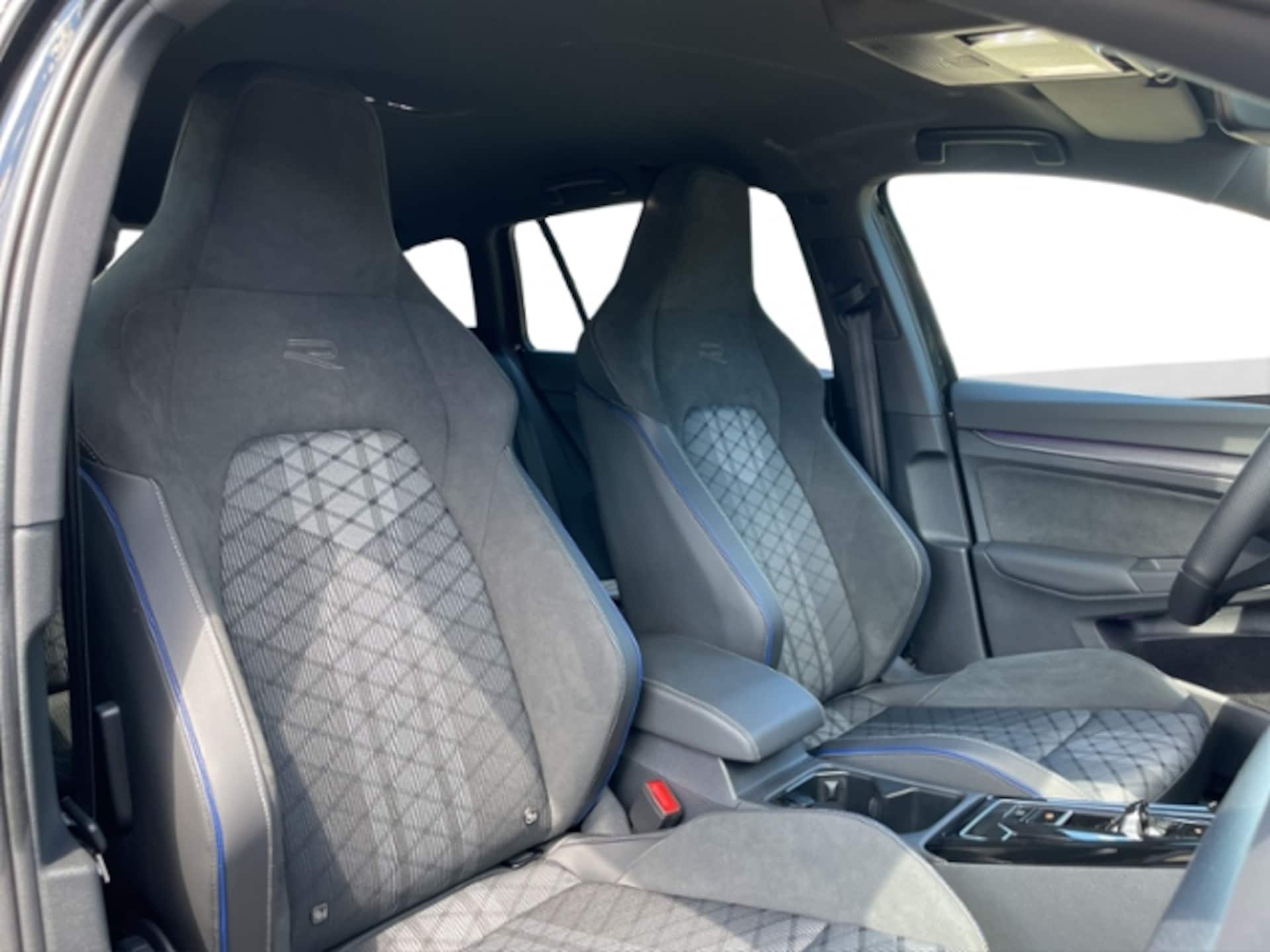 Volkswagen Golf Variant R-Line