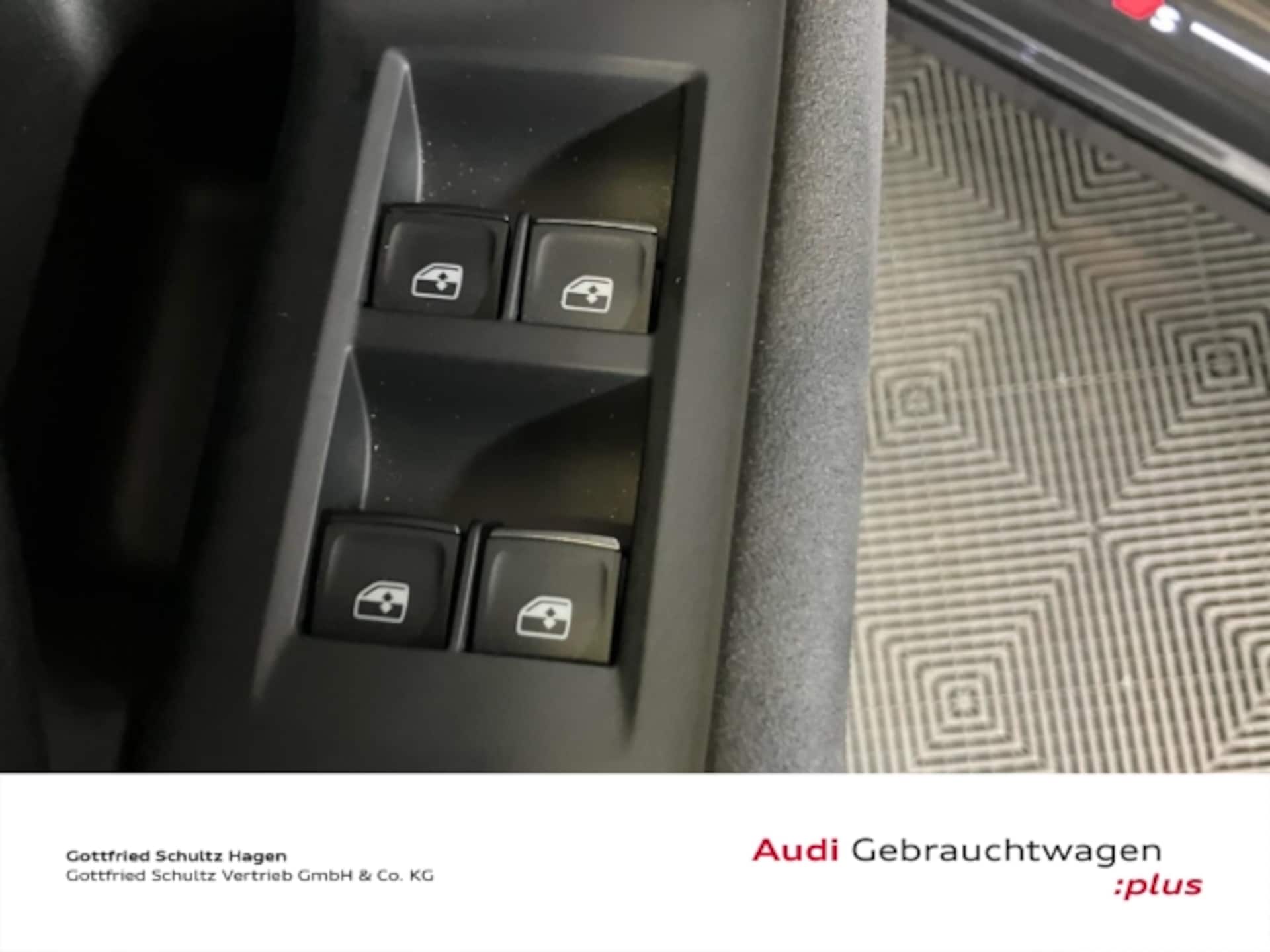 Audi SQ5 Sportback edition one