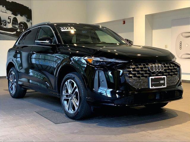 Photo of 2025 Audi Q5