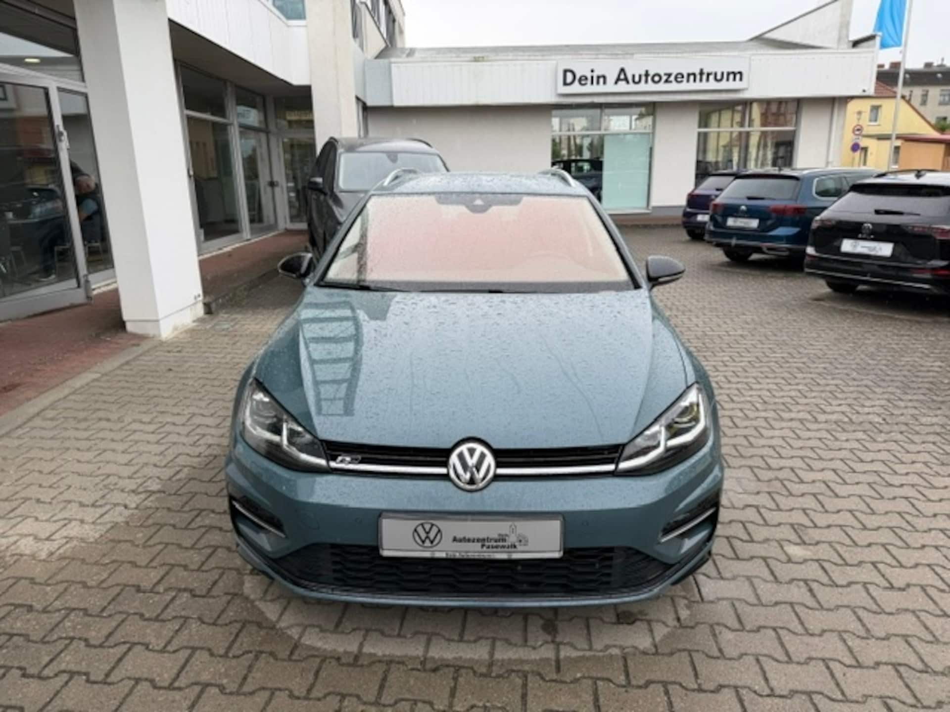 Volkswagen Golf Variant IQ.DRIVE