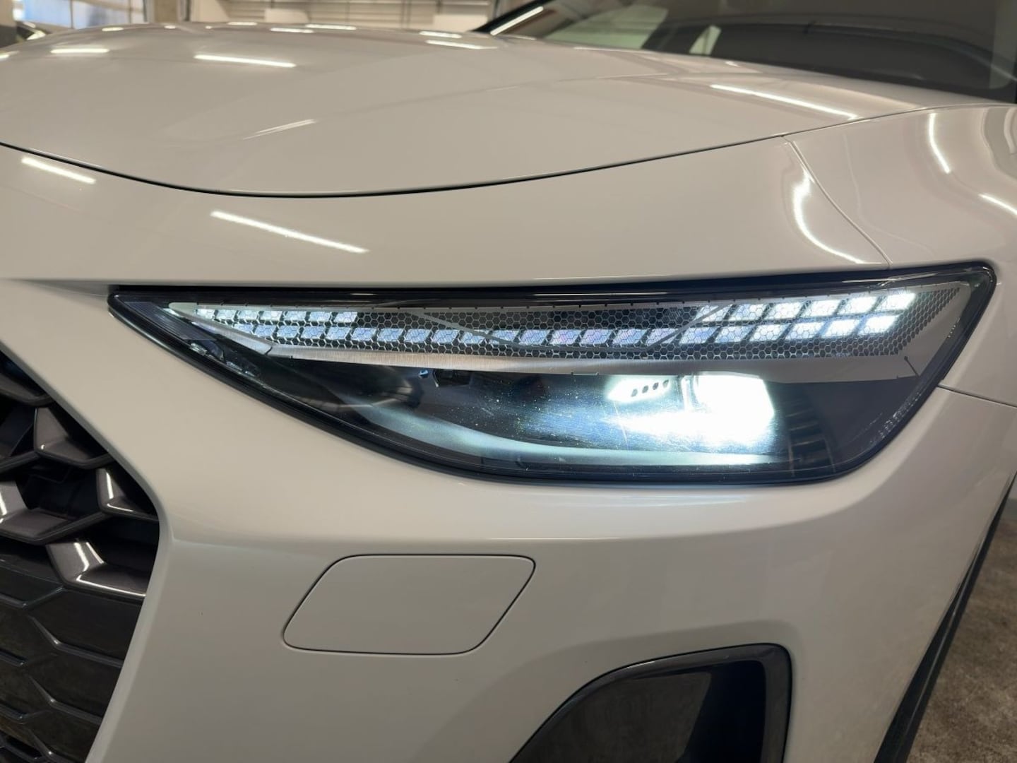 Bild über Audi A6 Avant TFSI 150 kW S tronic - für weitere Informationen kontaktieren Sie den Audi Partner