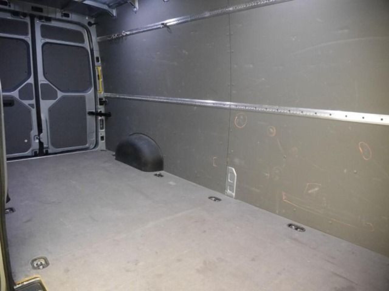 Volkswagen Crafter Kasten langer Radstand – Bild 4