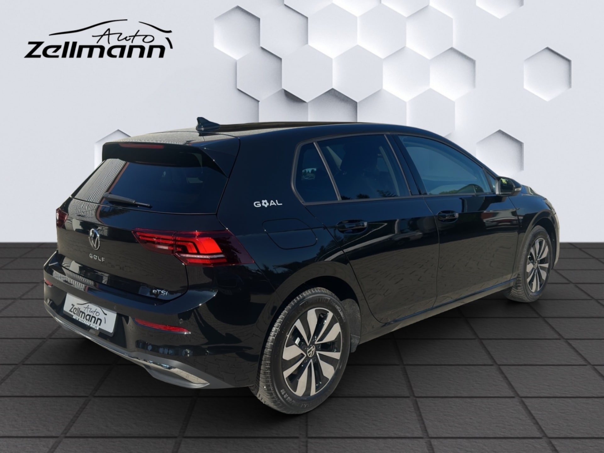Volkswagen Golf Life