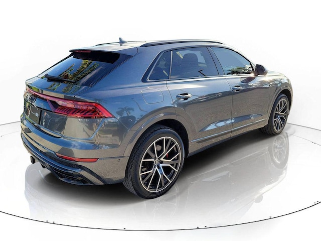 2022 Audi Q8